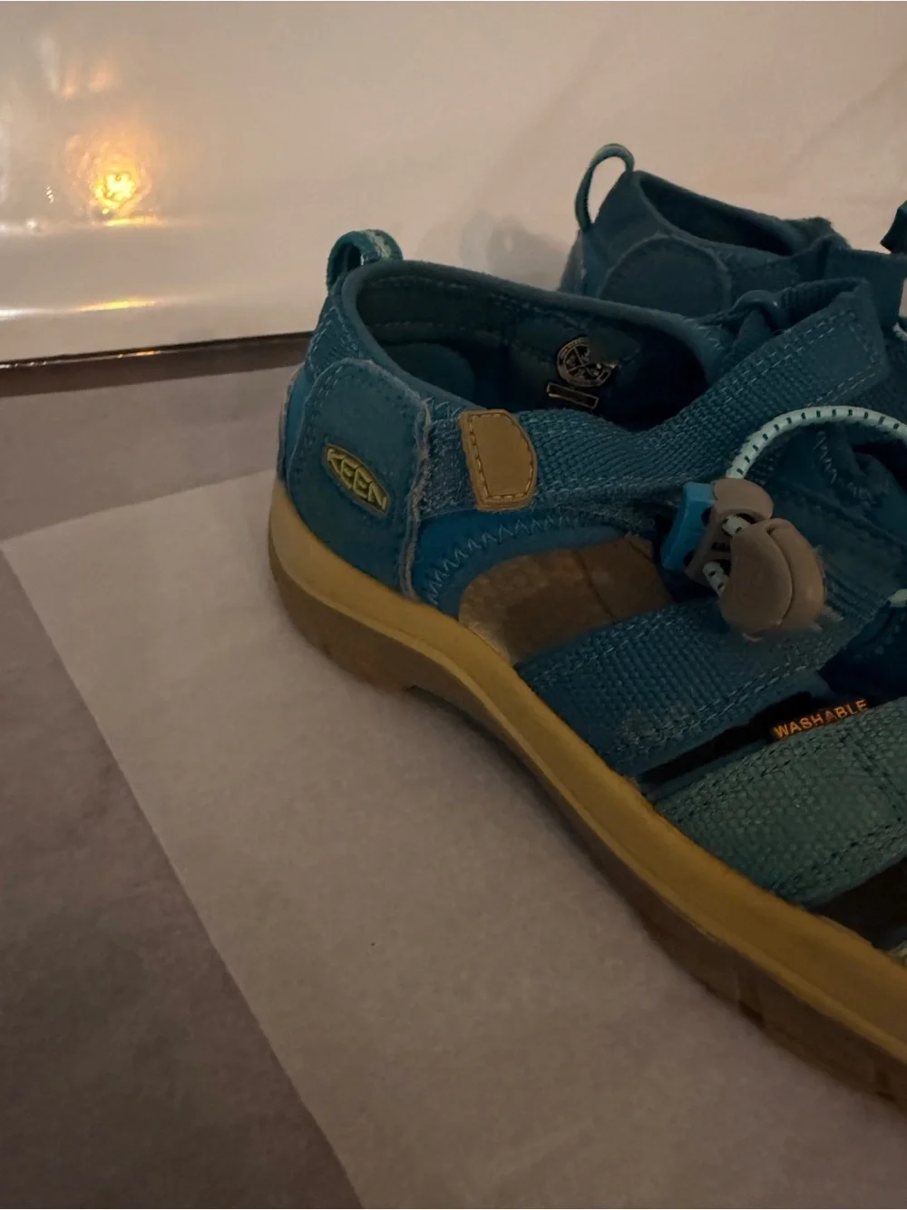 Keen Kids Closed-Toe Outdoor Sandals in Teal and Light Blue